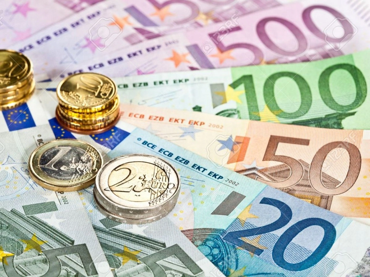 Sterlin 54,65 TL, euro 47,10 TL, dolar 40,10 TL’den işlem görüyor – BRTK