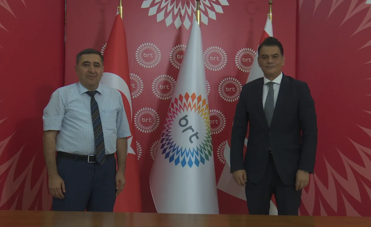 Azerbaycan Basın Konseyi Genel Sekreteri İsmailov, BRTK Yönetim Kurulu Başkanı Tokel ile görüştü – BRTK