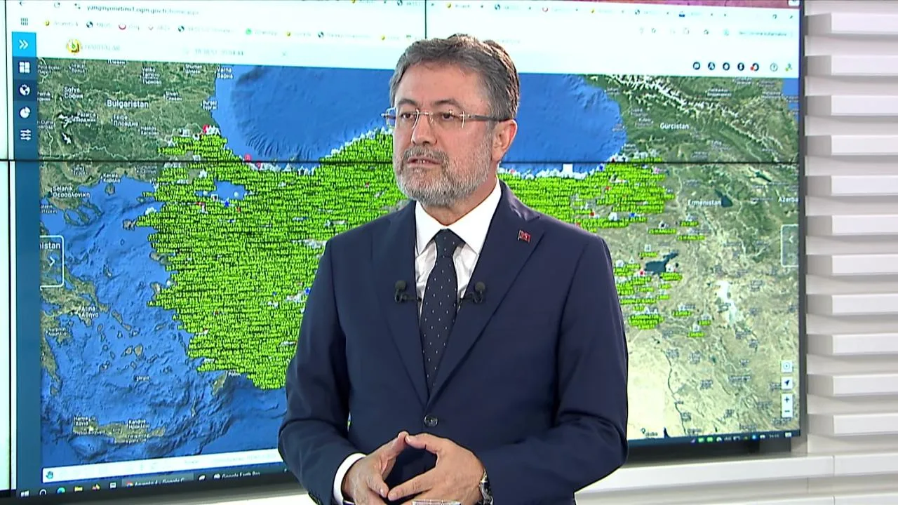 Cumhuriyet tarihimizin en güçlü hava ve kara filosuna sahibiz