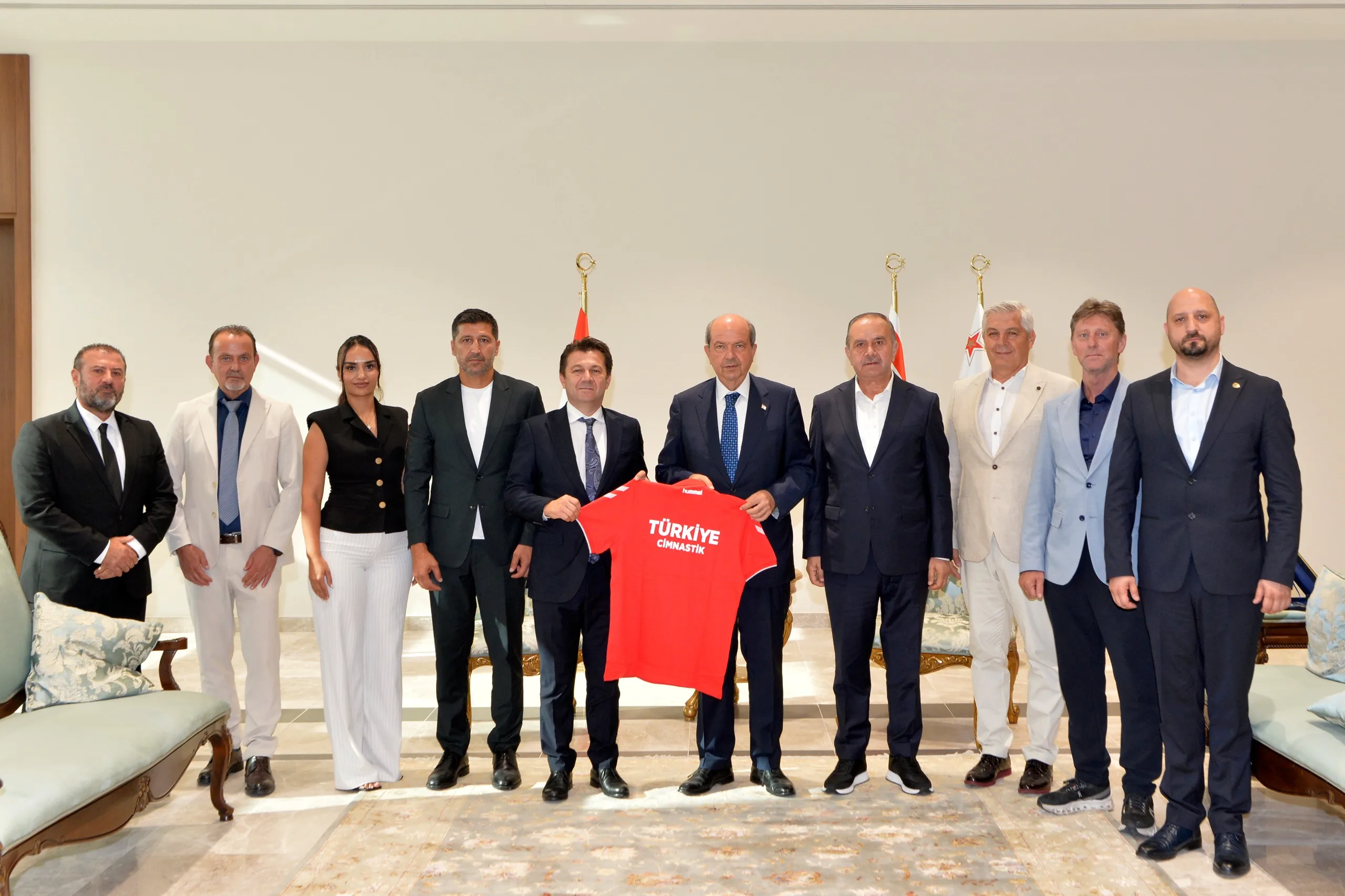 Cumhurbaşkanı Tatar Türkiye Cimnastik Federasyonu heyetini kabul etti – BRTK