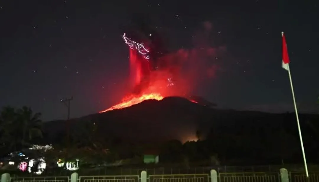 Lewotobi Laki-Laki yanardağında şiddetli patlama: 10 kilometrelik kül sütunu yükseldi – Son Dakika Teknoloji Haberleri