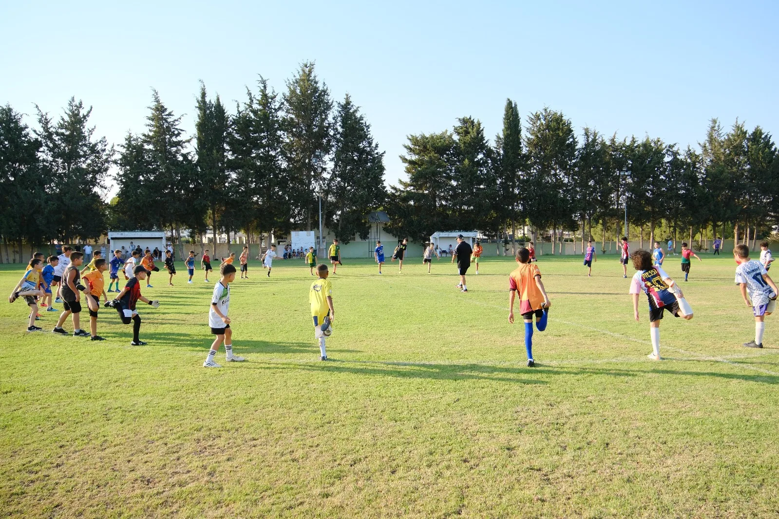 Mehmetçik Büyükkonuk Belediyesi Futbol Akademisi antrenmanlara başladı – BRTK
