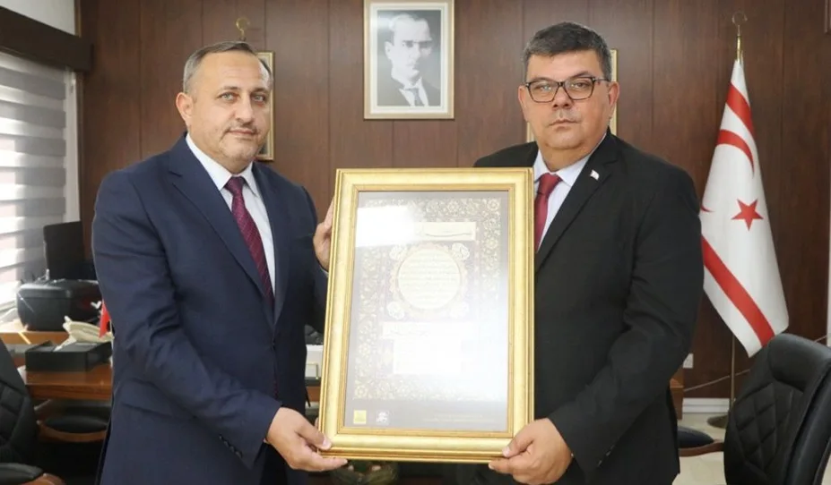Maliye Bakanı Berova, KKTC Din İşleri Başkanı Moral’ı kabul etti – BRTK