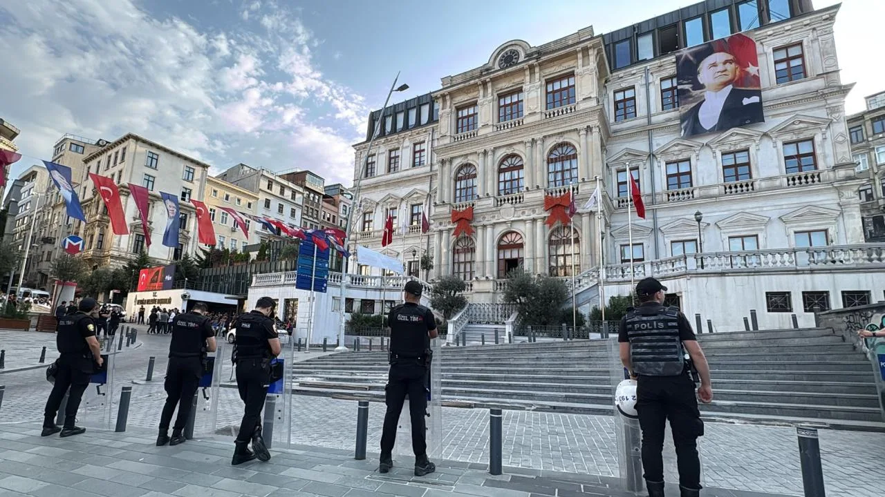 Beyoğlu Belediyesi’ne yolsuzluk operasyonu – Son Dakika Haberleri