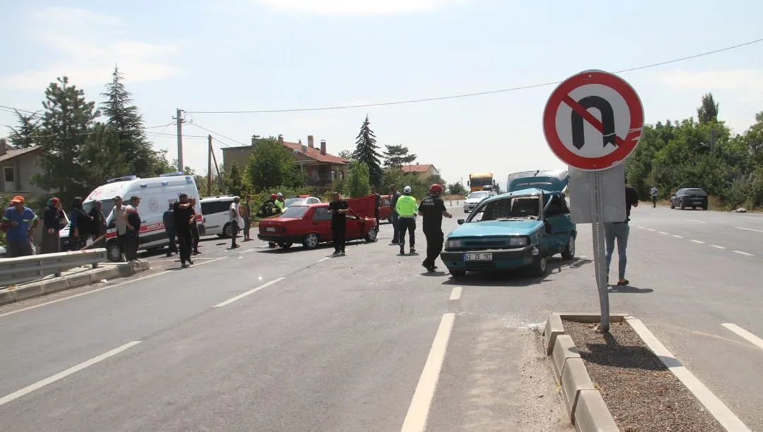 Konya’da otomobiller çarpıştı: 4 yaralı