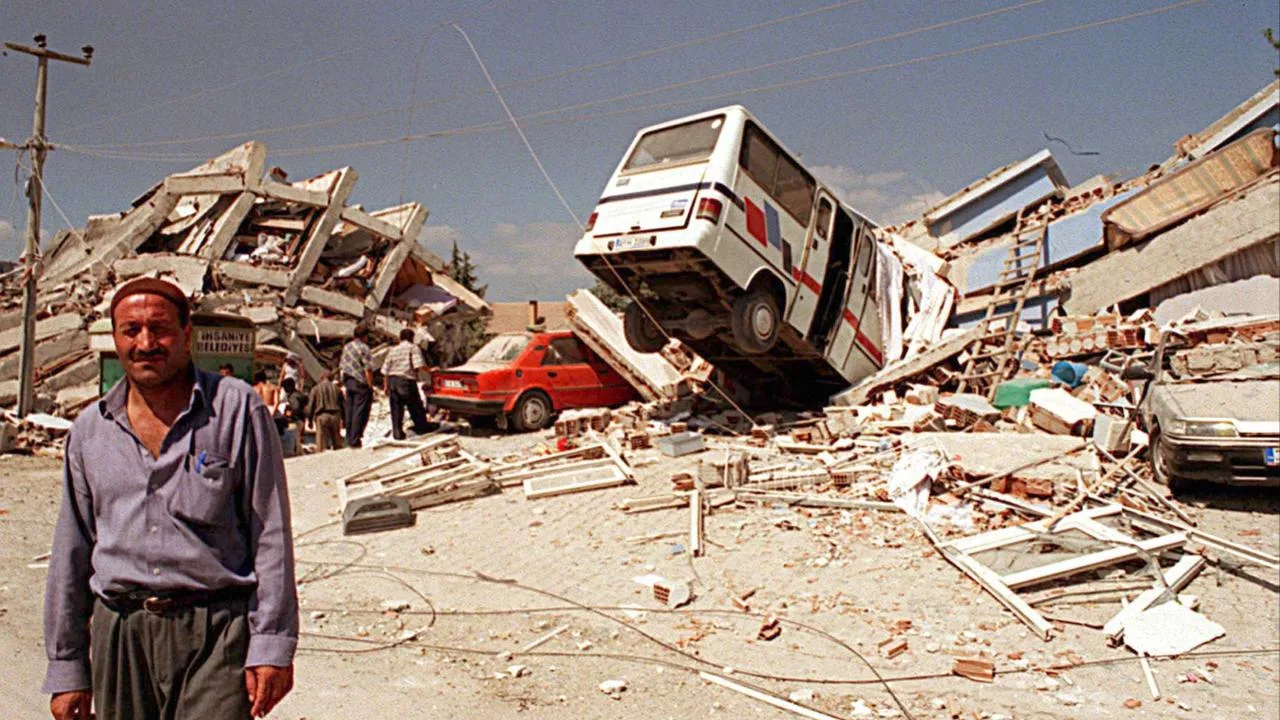 Marmara Depremi’nin üzerinden 26 yıl geçti