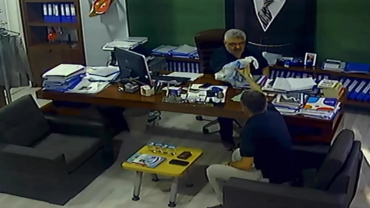 İBB’ye yönelik yolsuzluk soruşturmasında rüşvet görüntüleri ortaya çıktı