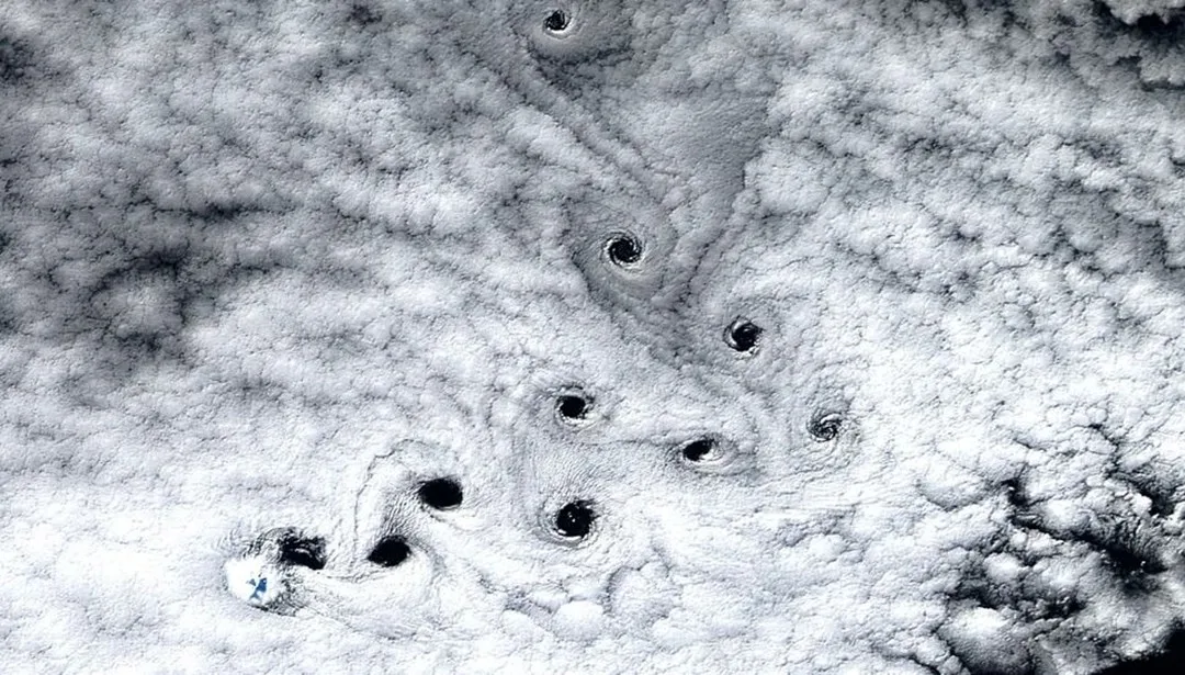 Hint Okyanusu üzerinde karanlık boşluklar oluştu – Son Dakika Teknoloji Haberleri