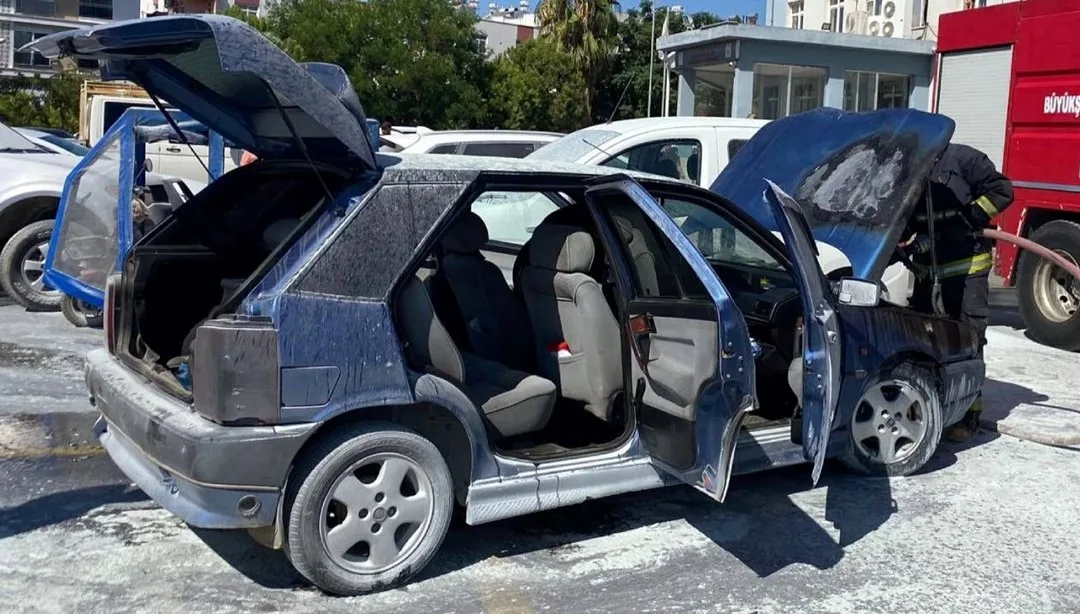 Hastane otoparkında otomobil alev aldı – Son Dakika Türkiye Haberleri