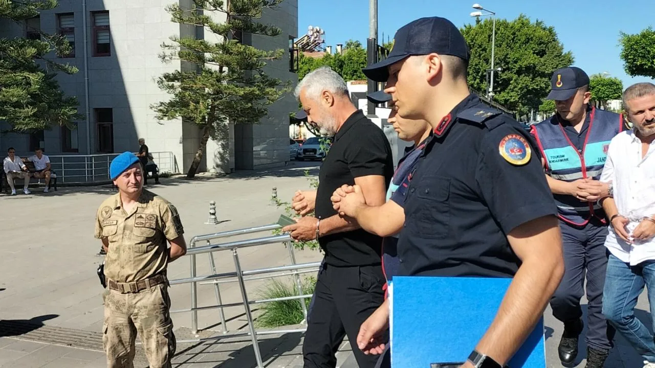 Eski Manavgat Belediye Başkanı Sözen ile kardeşi tutuklandı