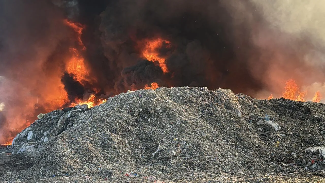 Adana’da geri dönüşüm fabrikasında yangın