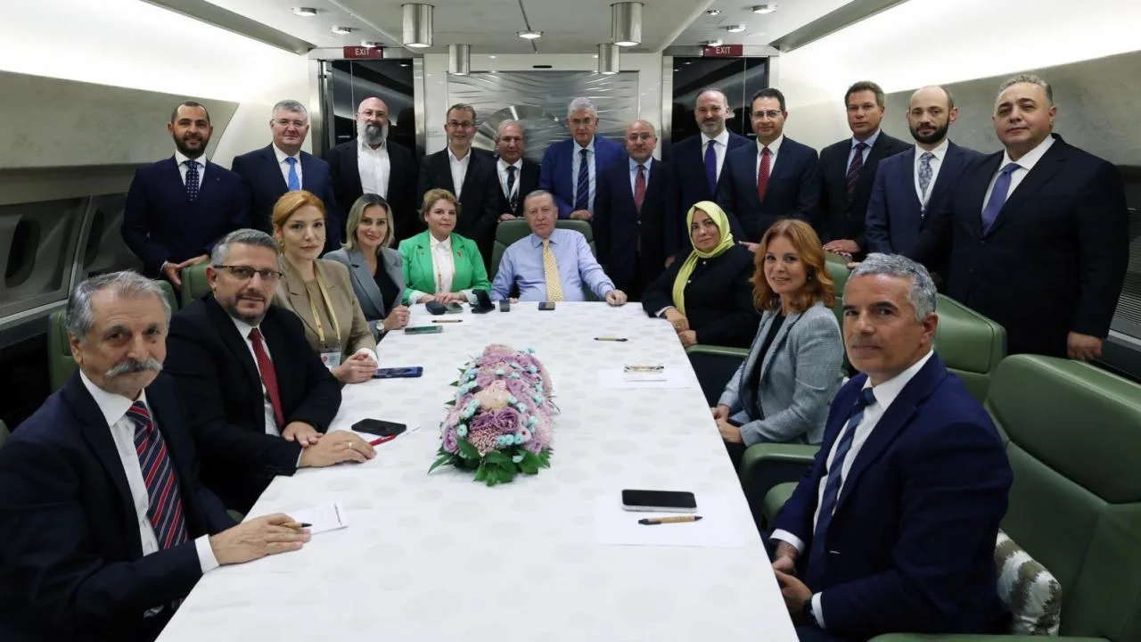 Sumud Filosu Gazze karasularına ulaşarak ablukayı kırmıştır