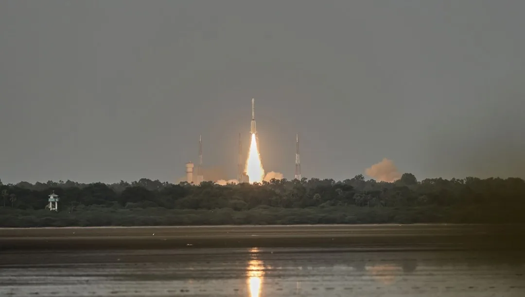 Pakistan uzaya hiperspektral uydu gönderdi: Tarım, su ve şehirler takipte