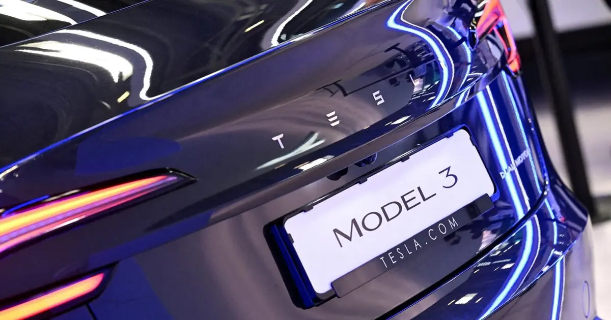 Tesla’ya “acil durum kapı kolu” soruşturması