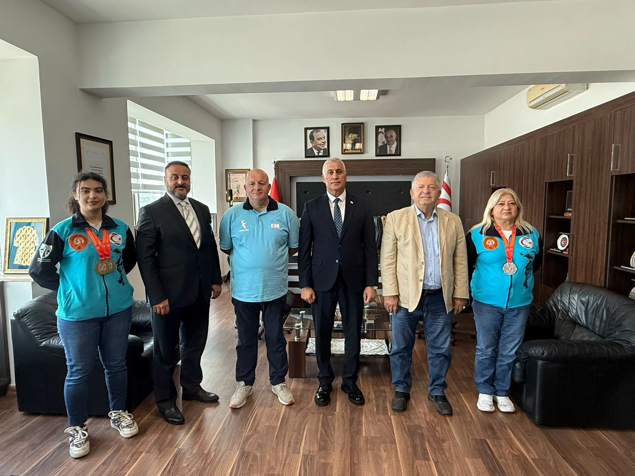 Amcaoğlu, 2026 Dünya Budo Kupası şampiyonu kadın sporcuları kabul etti – BRTK