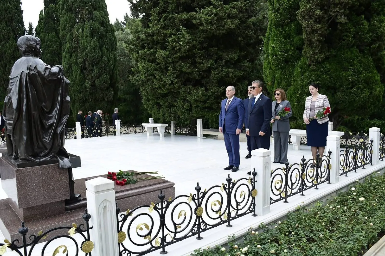 Üstel, Azerbaycan’ın milli lideri ve şehitlerini andı – BRTK