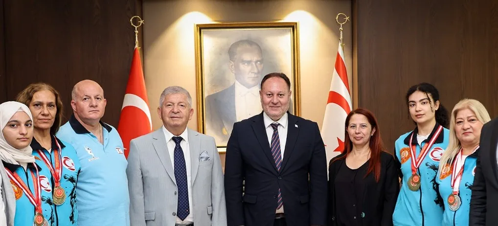 Öztürkler, Dünya Budo Kupası’nda şampiyon olan KKTC Budo Milli Takımı sporcularını kabul etti – BRTK